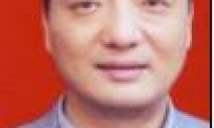 李红伟