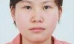 蔡君