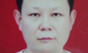 李迎